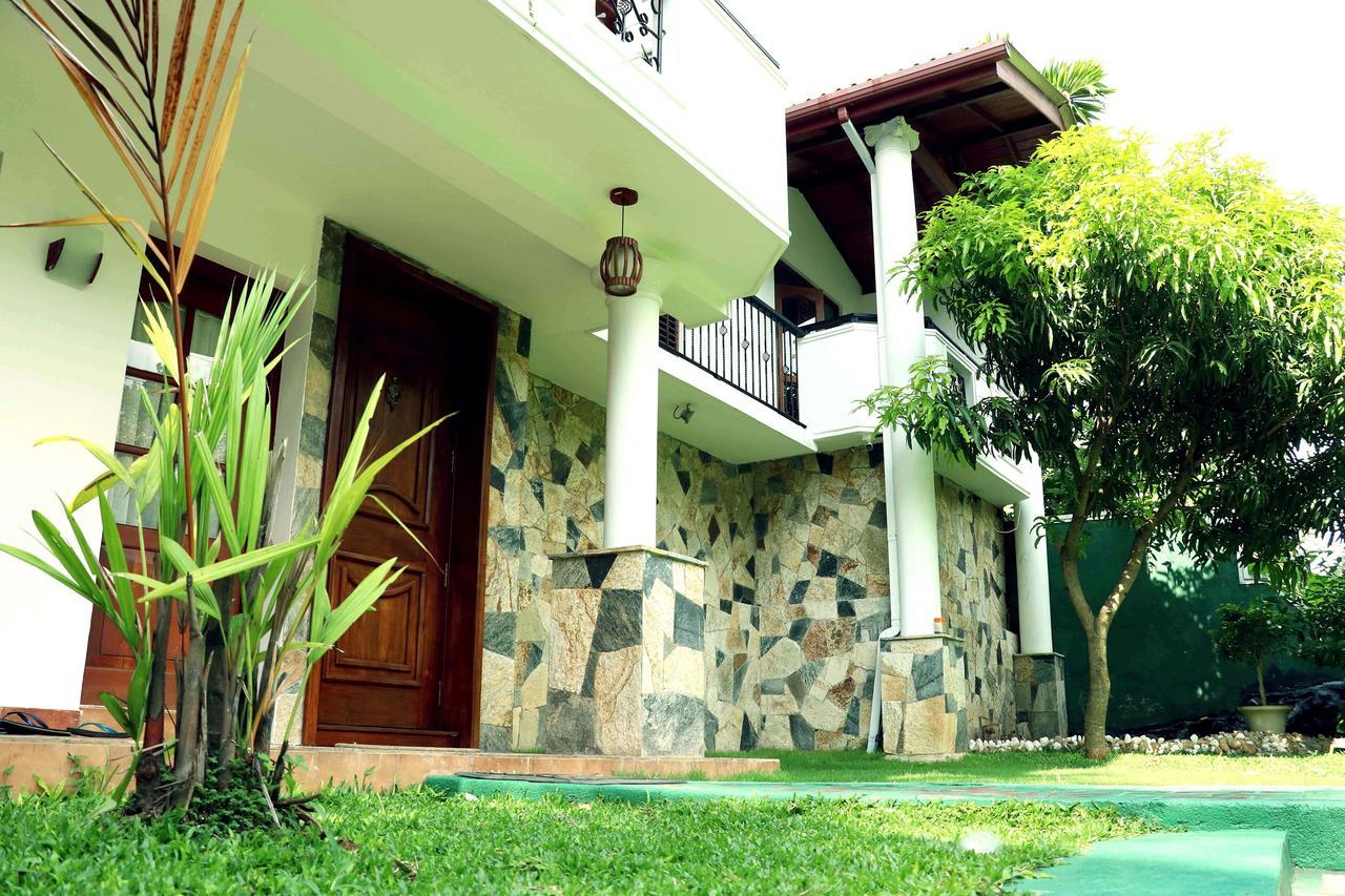 Villa Royce แคนดี้ ภายนอก รูปภาพ